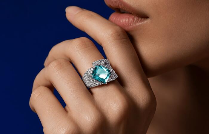 20% Off on Elegant 925 Sterling Silver Ring for Women’s Green Square Paraiba Zircon Adjustable Ring