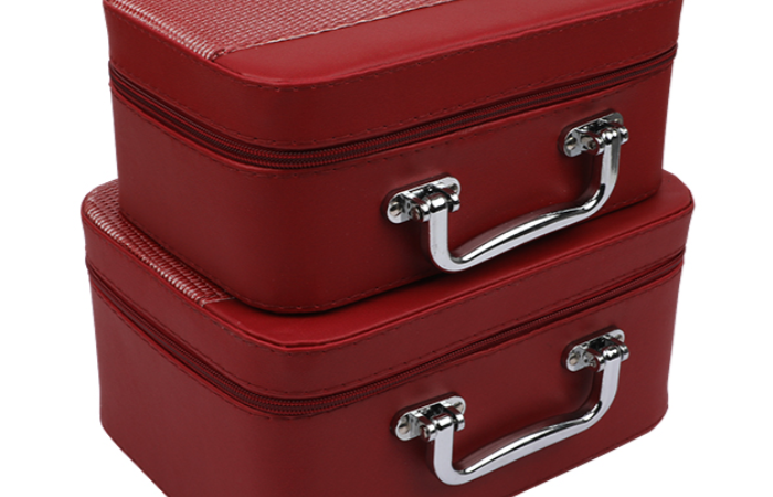 50% OFF on Luxury Makeup Organizer Vanity Box Cosmetic Case Combo (Color :Maroon)