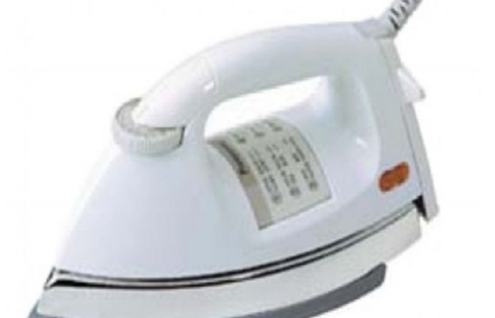 4% discount on Panasonic Dry Iron (NI-27AWT)