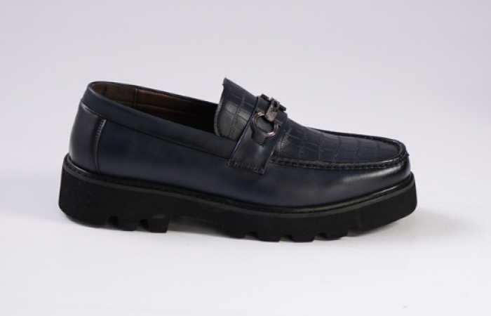 50% Off on MENS CASUAL LOAFER