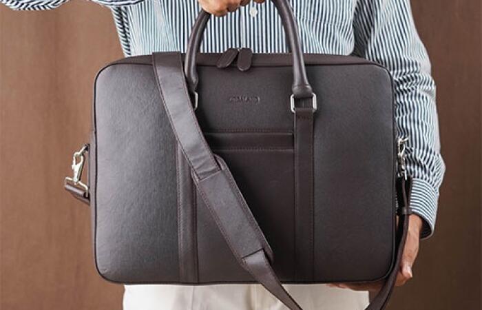 41% Off on Korbin Laptop Office Bag – Chocolate