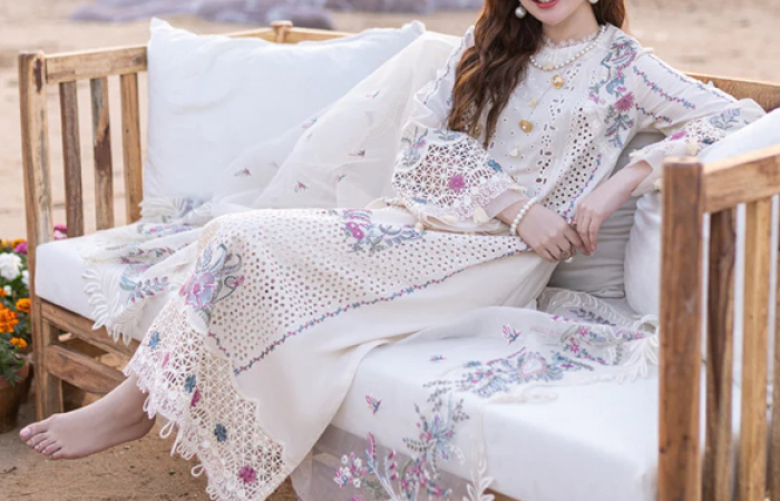 Tk1500 OFF on Premium Unstitch Qalamkar